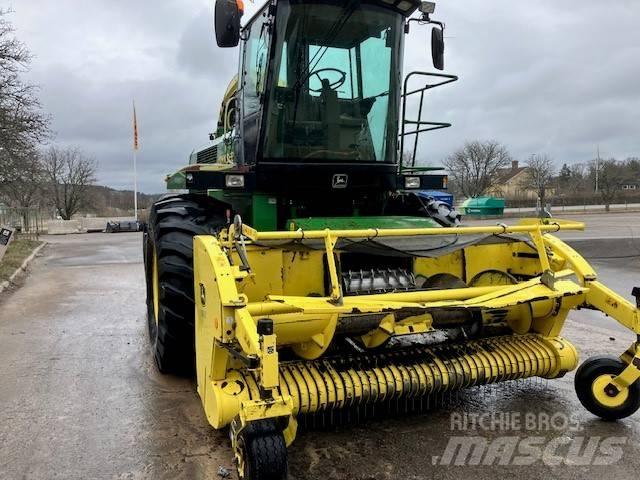 John Deere 6950 Forage harvesters