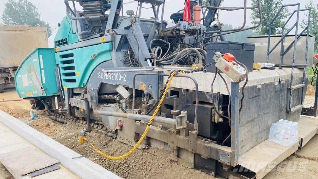 Vögele 2100-3l Asphalt pavers