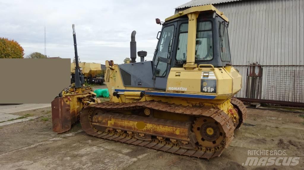 Komatsu D 41 P-6 Crawler dozers