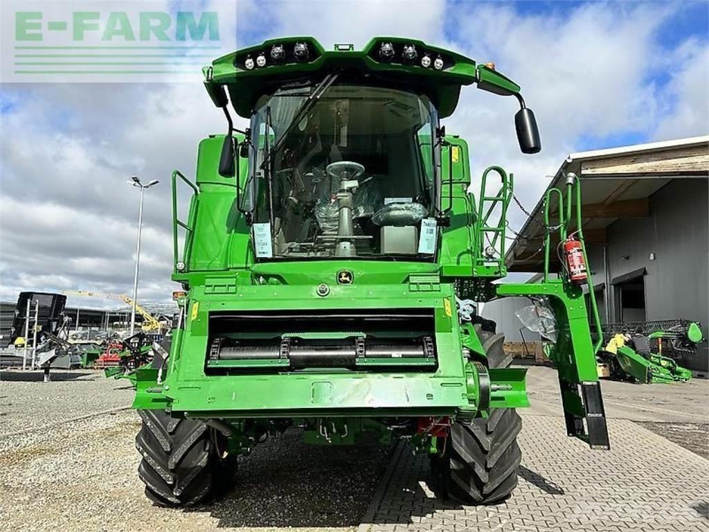 John Deere t670 hm Combine harvesters