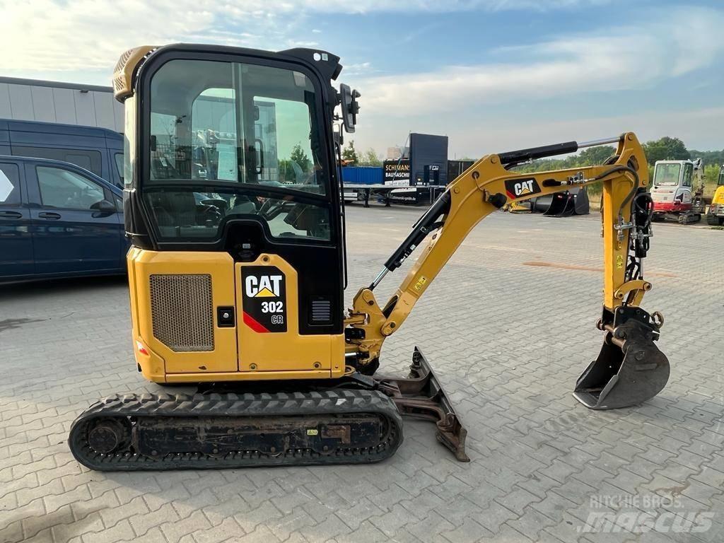 CAT 302 Mini excavators < 7t (Mini diggers)