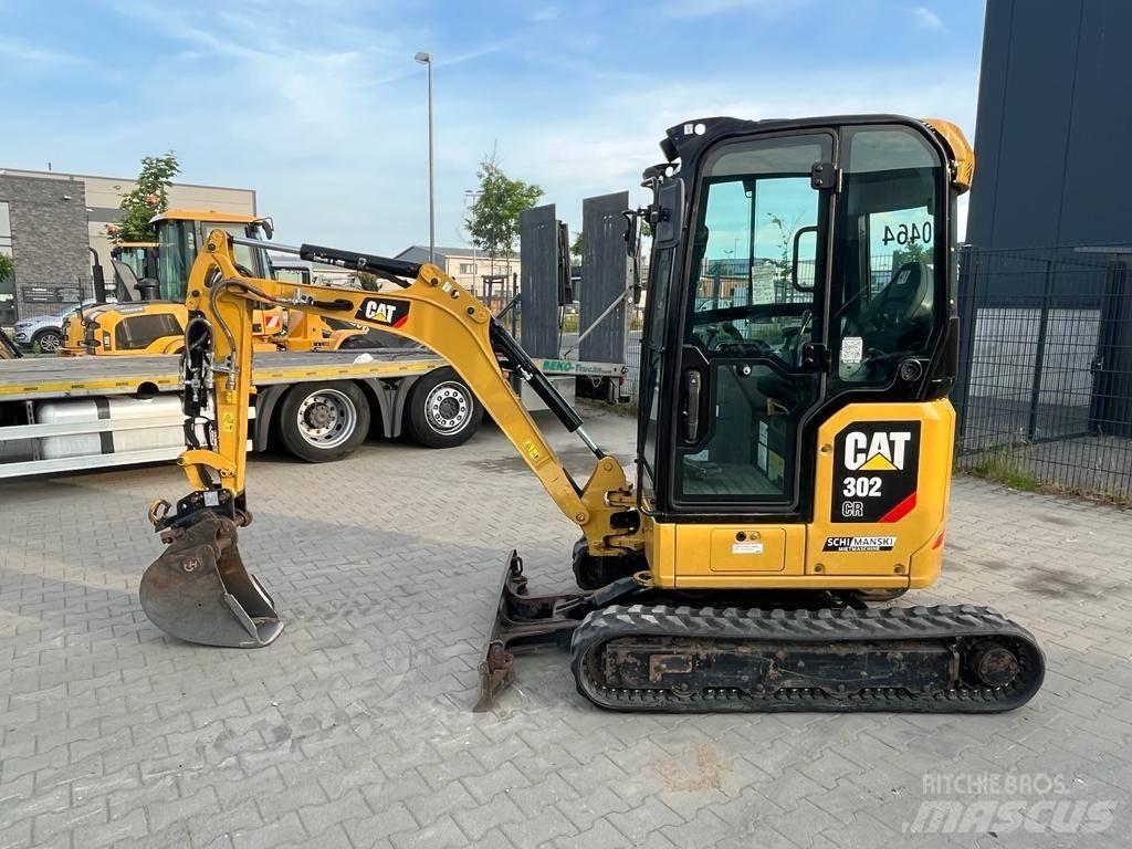 CAT 302 Mini excavators < 7t (Mini diggers)