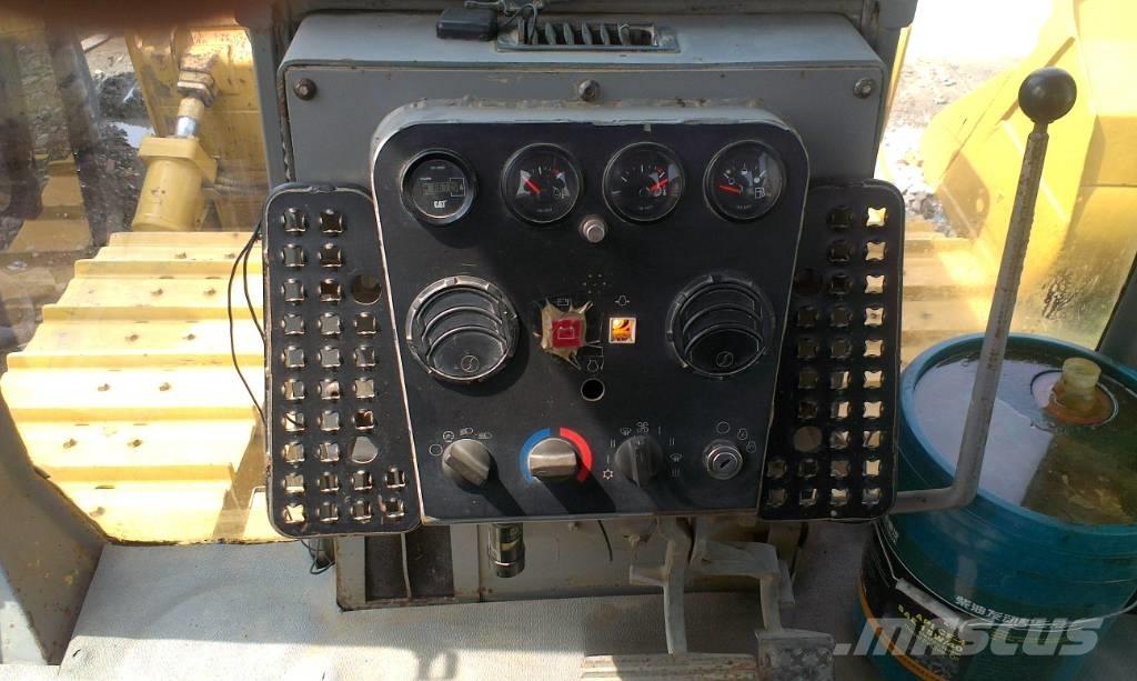 CAT D 6 G Crawler dozers