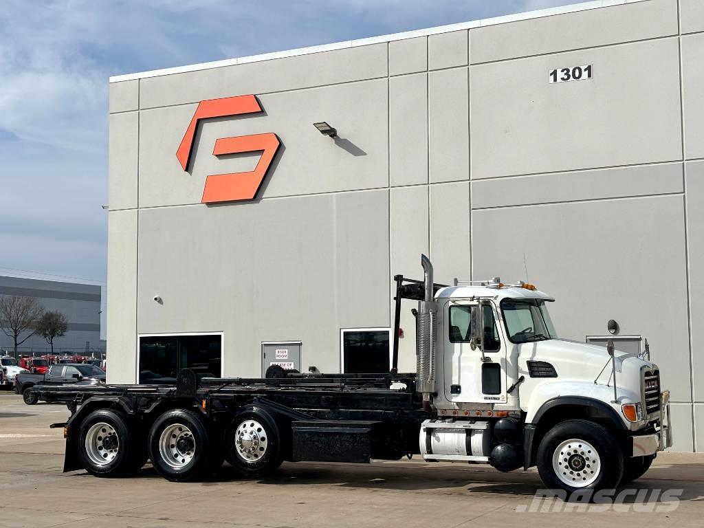 Mack Granite Demountable trucks