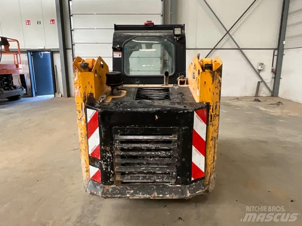 Hyundai HSL 650 Skid steer loaders