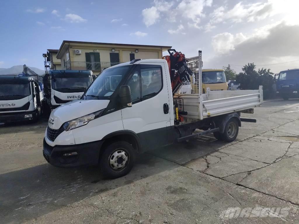 Iveco Daily 35-120 Truck mounted cranes