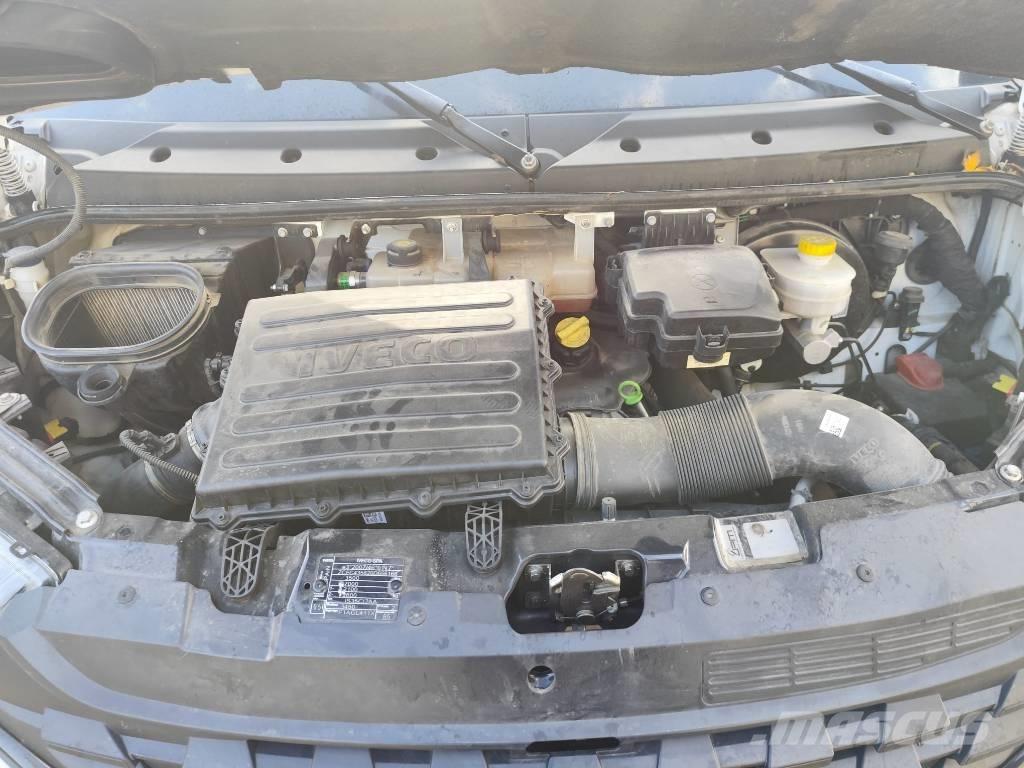 Iveco Daily 35-120 Truck mounted cranes