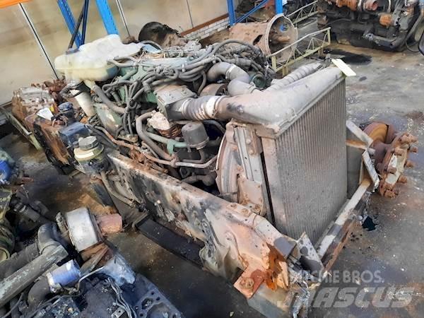 Volvo D6B220 Engines