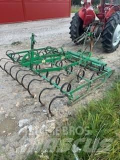 Massey Ferguson 35 Tractors
