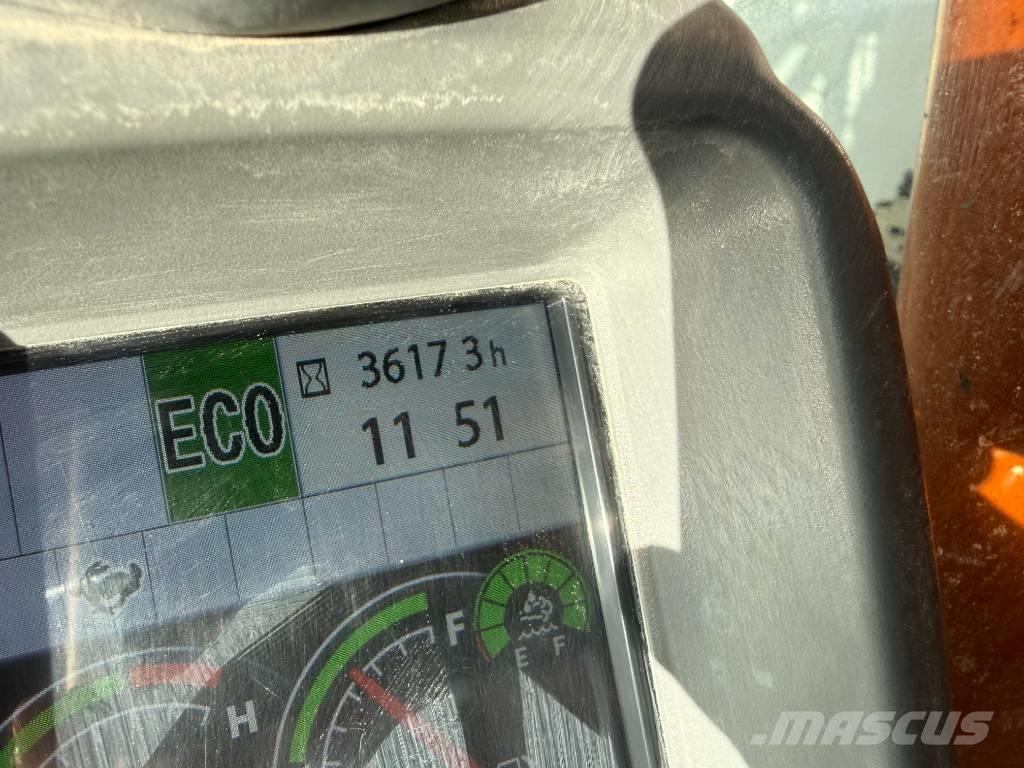 Hitachi ZX 135 US-6 Crawler excavators