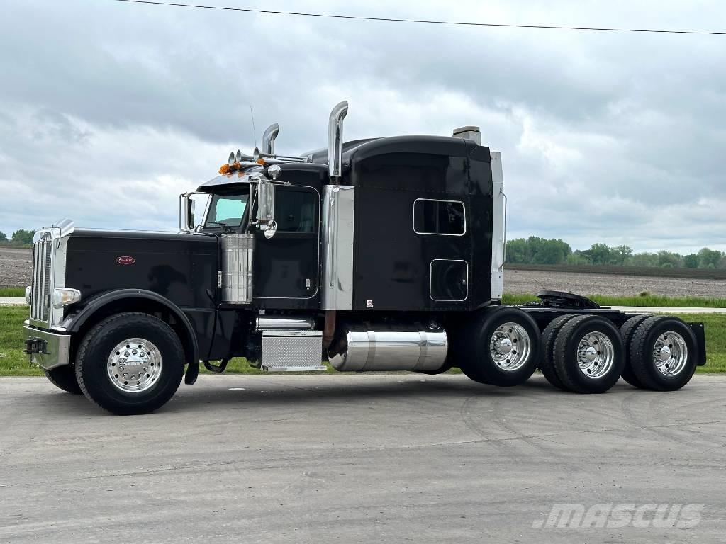 Peterbilt 389 Prime Movers