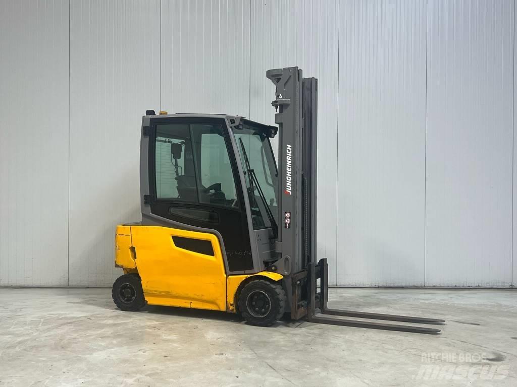 Jungheinrich EFG320 Electric forklift trucks