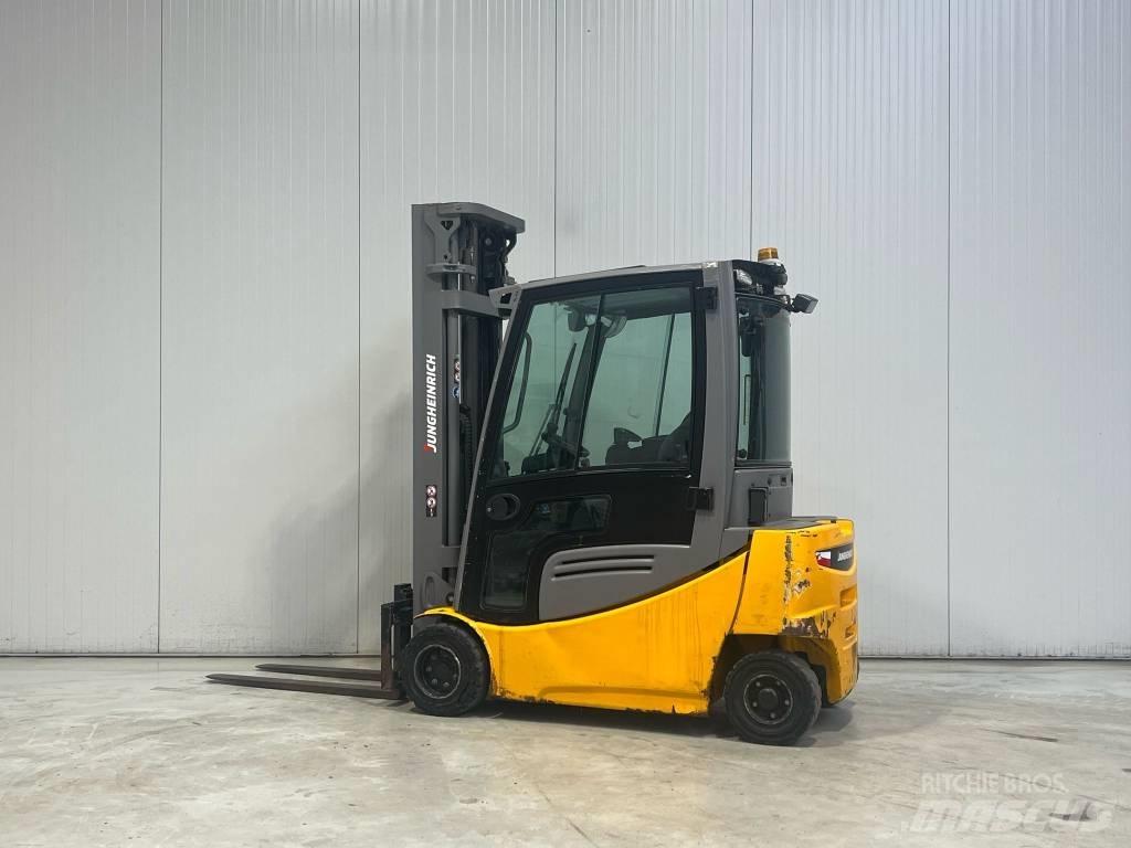 Jungheinrich EFG320 Electric forklift trucks