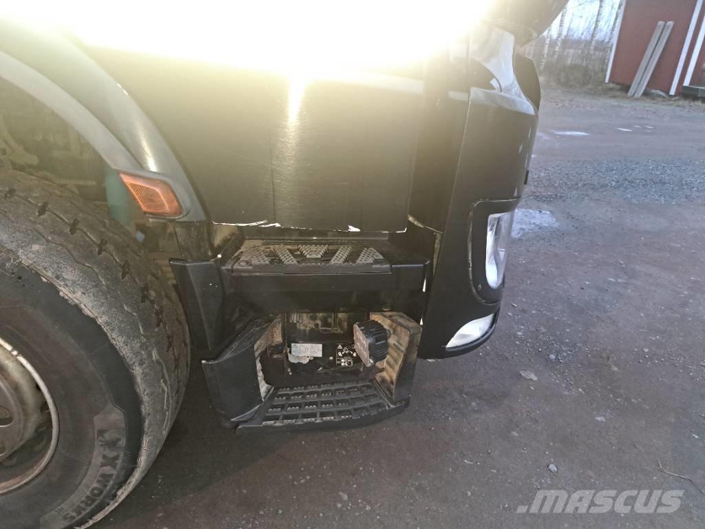 Sisu CM 13 M Forest machine transport trucks