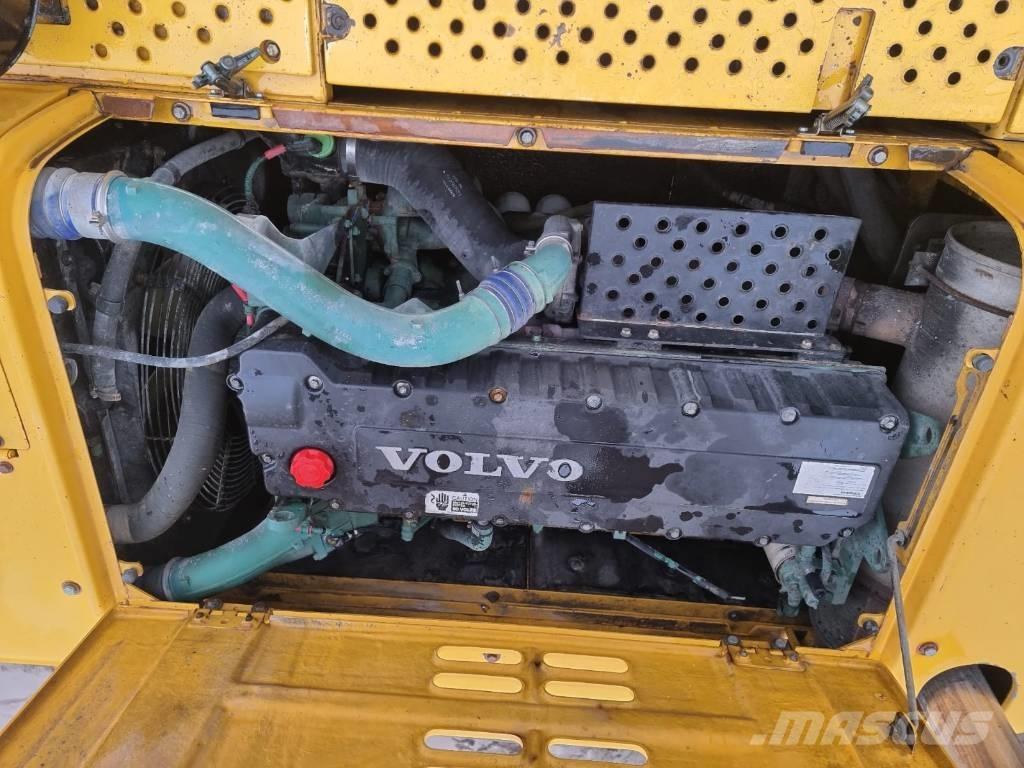 Volvo EC 460 B LC Crawler excavators