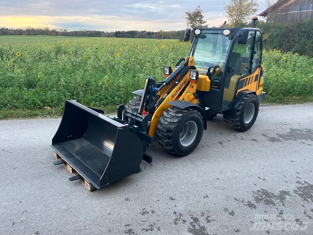 Schäffer 2430 SLT Skid steer loaders