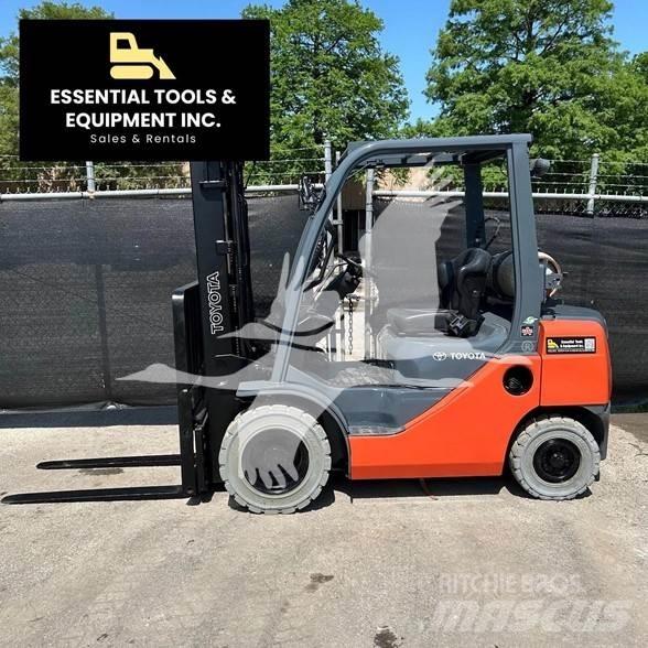 Toyota 8FGU25 Diesel trucks
