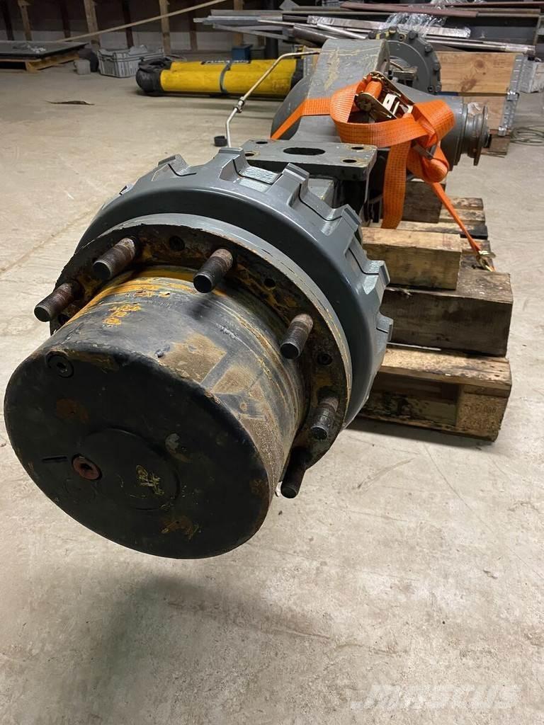 Liebherr Achter Axles