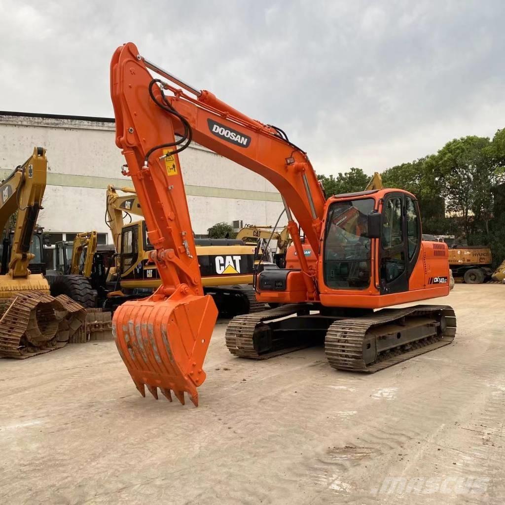 Doosan 140 LC Crawler excavators