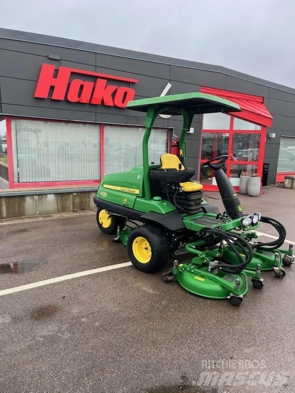 John Deere 7400A Rough, trim and surrounds mowers