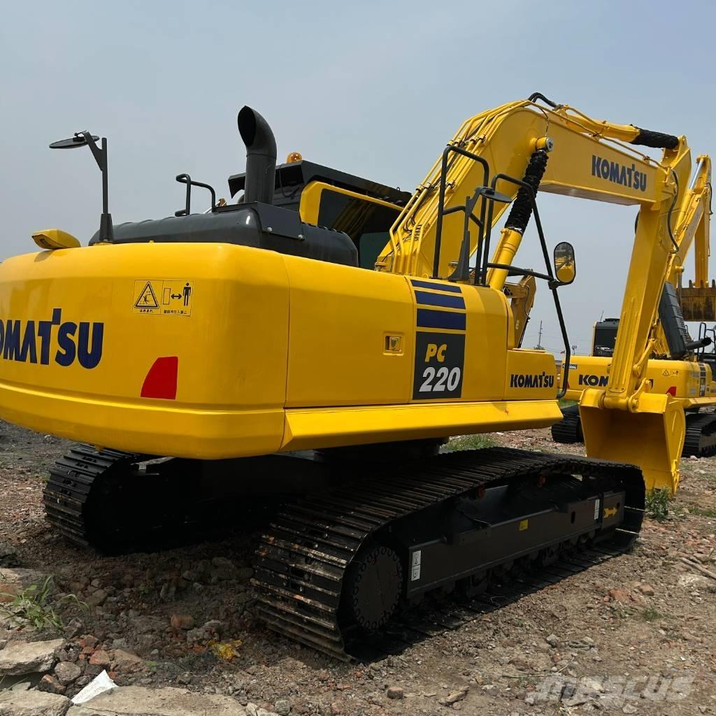 Komatsu 220-8 Crawler excavators