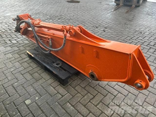 Hitachi ZX 135 Crawler excavators