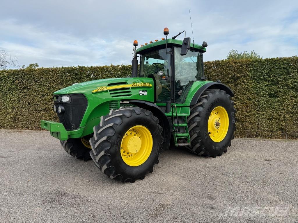 John Deere 7720 Tractors