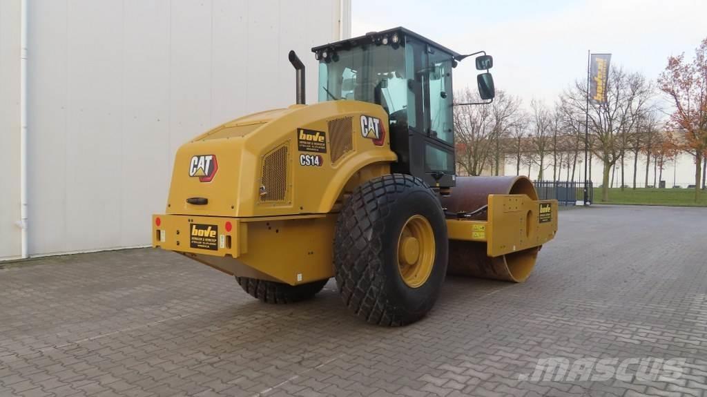 CAT CS14 Single drum rollers