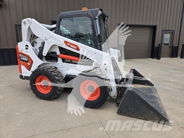 Bobcat S650 Skid steer loaders