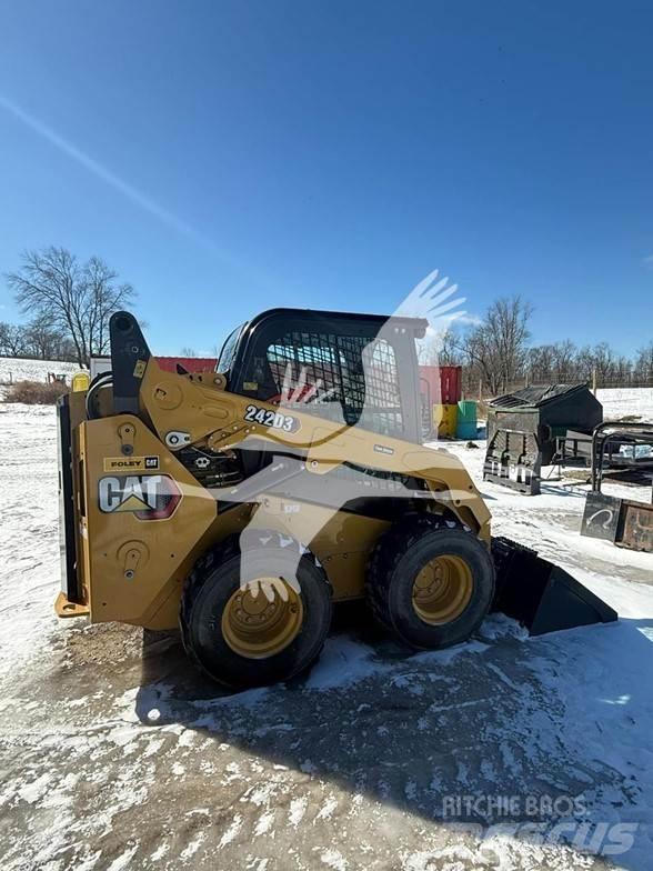 CAT 242D3 Skid steer loaders