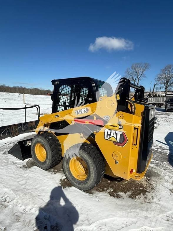 CAT 242D3 Skid steer loaders