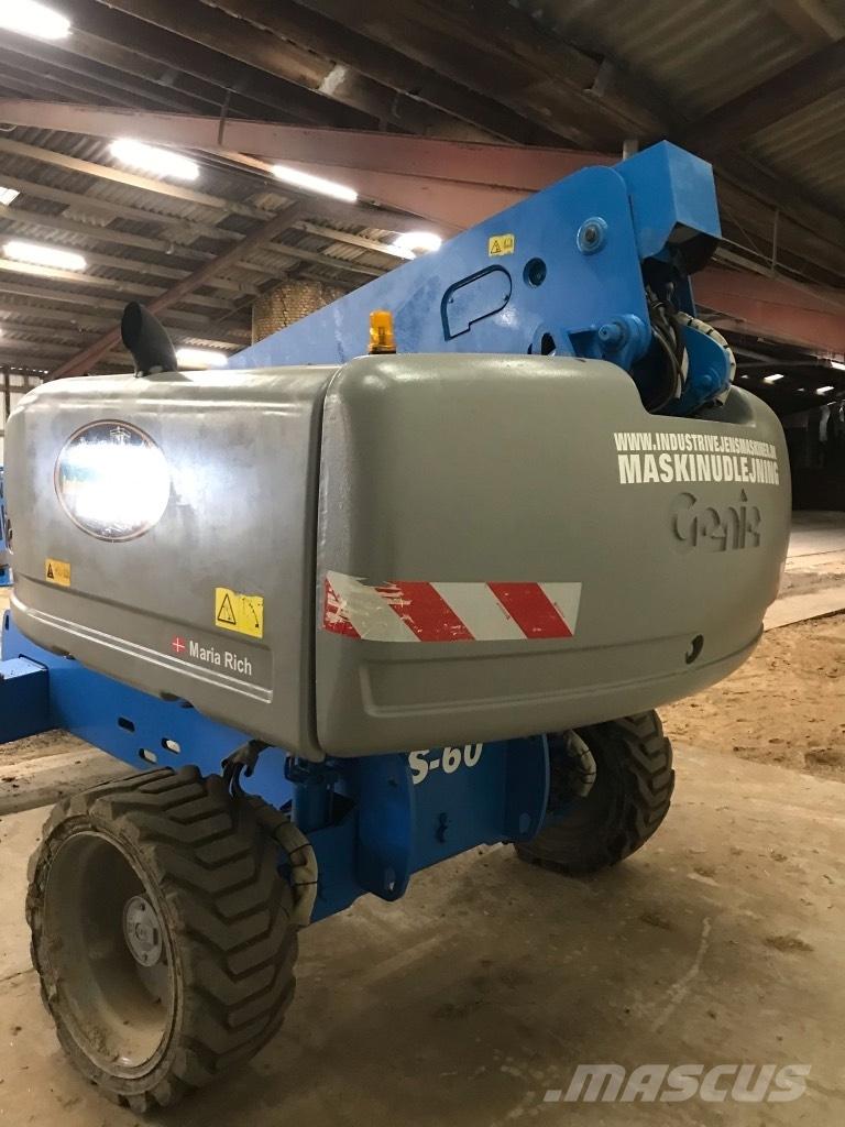 Genie S 60 HC Telescopic boom lifts
