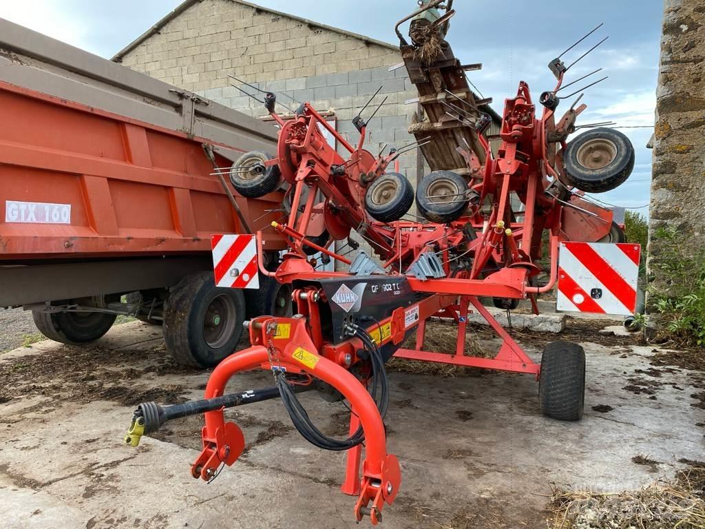 Kuhn GF 7902T GII Rakes and tedders