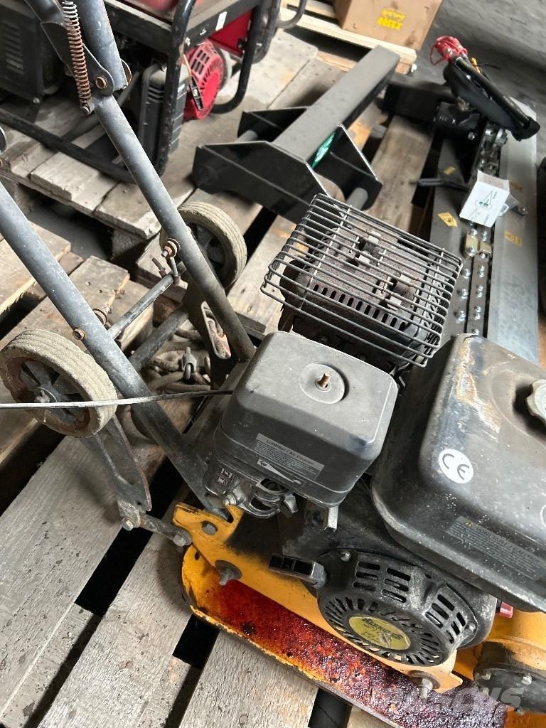 Herkules 30 kg Plate compactors