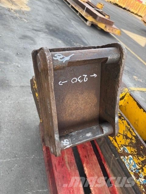 JCB PILE DRIVER Hydraulic pile hammers