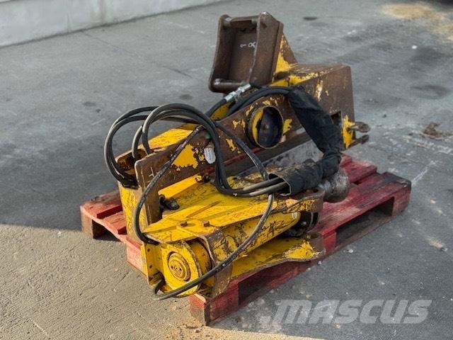 JCB PILE DRIVER Hydraulic pile hammers
