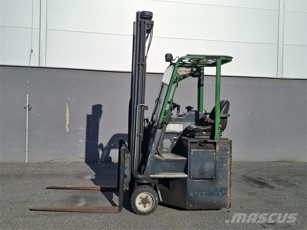 Combilift C3000CB 4-way reach truck