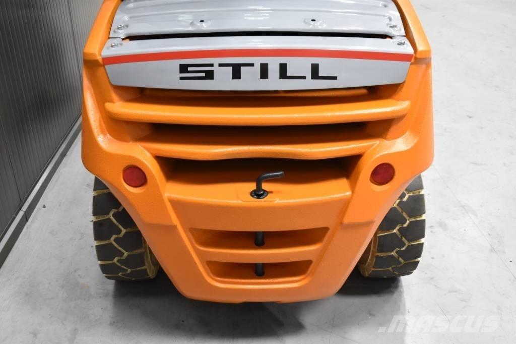 Still RX 70-35 Diesel trucks