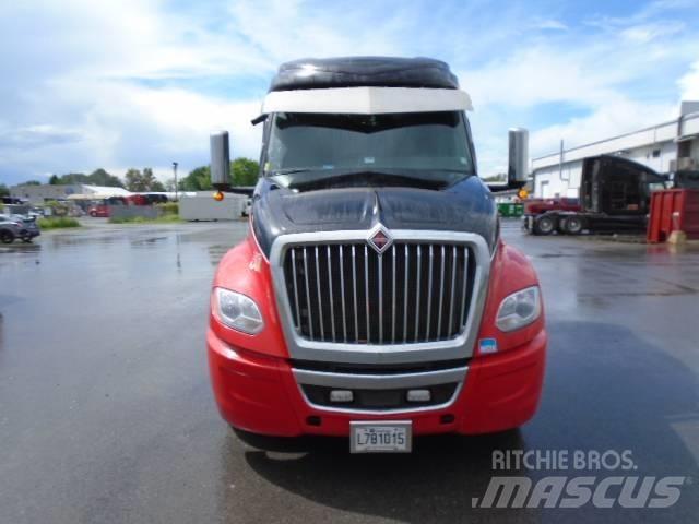 International LT625 Prime Movers