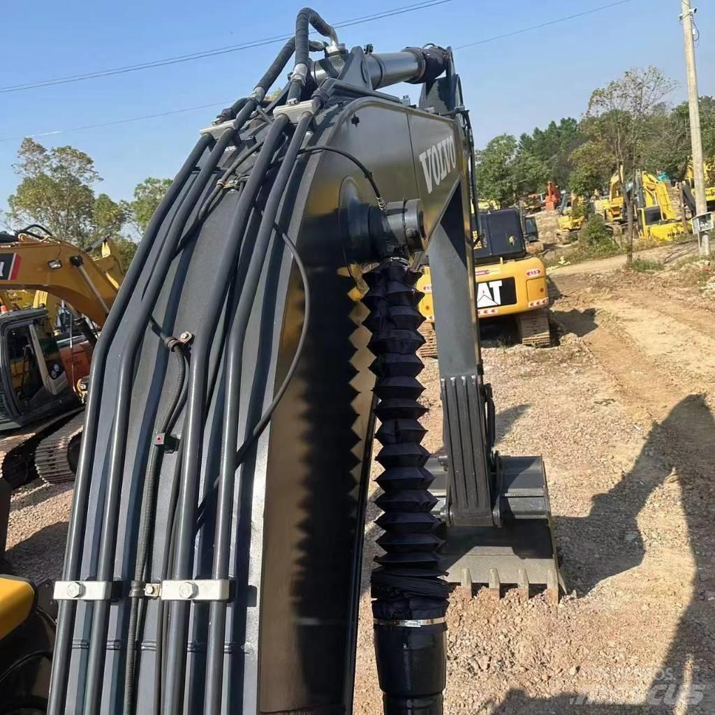 Volvo EC 210 Crawler excavators