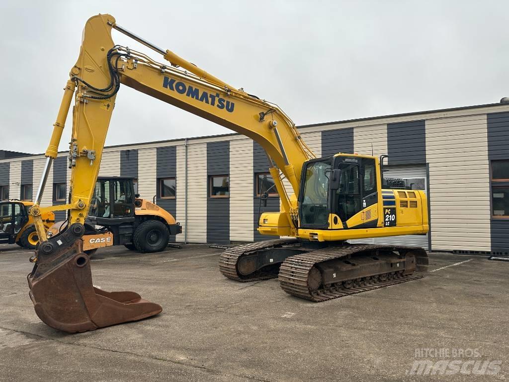 Komatsu PC210LC-11 Crawler excavators