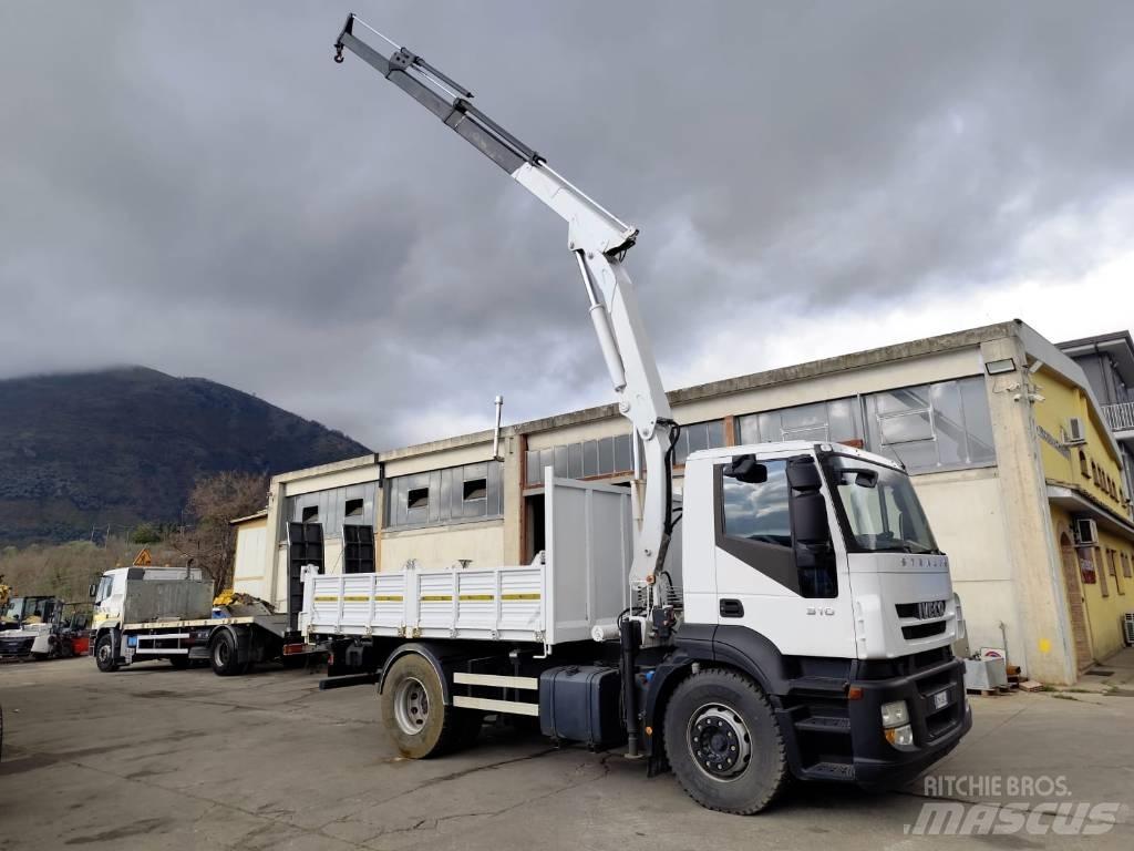 Iveco STRALIS 190S31 Truck mounted cranes