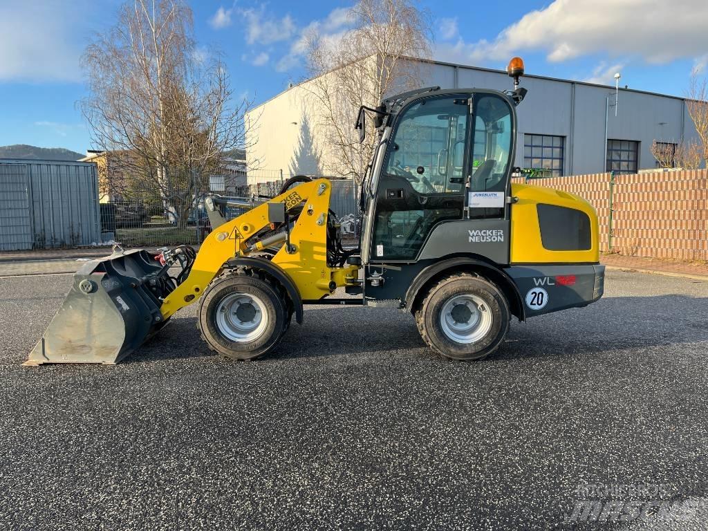 Wacker Neuson WL 32 Wheel loaders