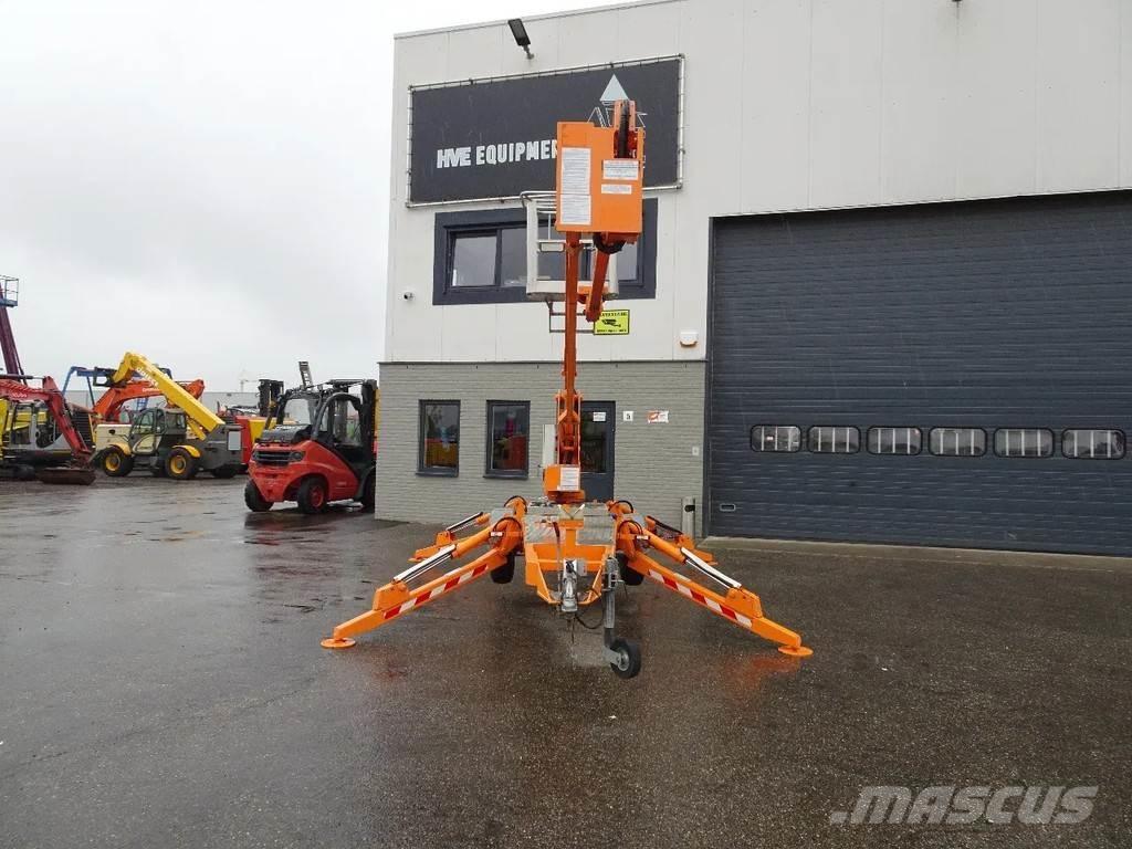 Thomas 150NW Trailer mounted platforms