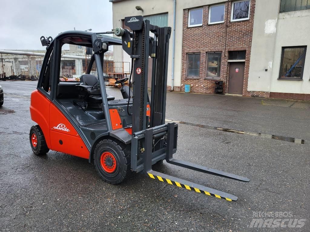 Linde H 30 T LPG trucks