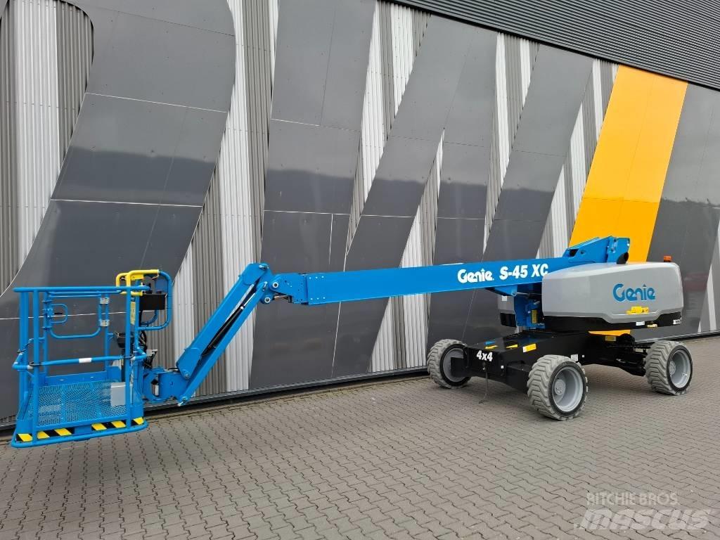 Genie S-45XC Telescopic boom lifts