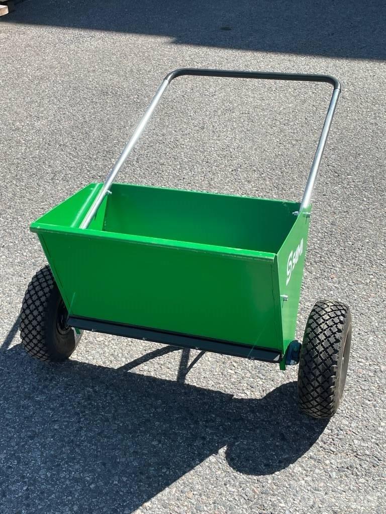 Sami S 600 Sand and salt spreaders