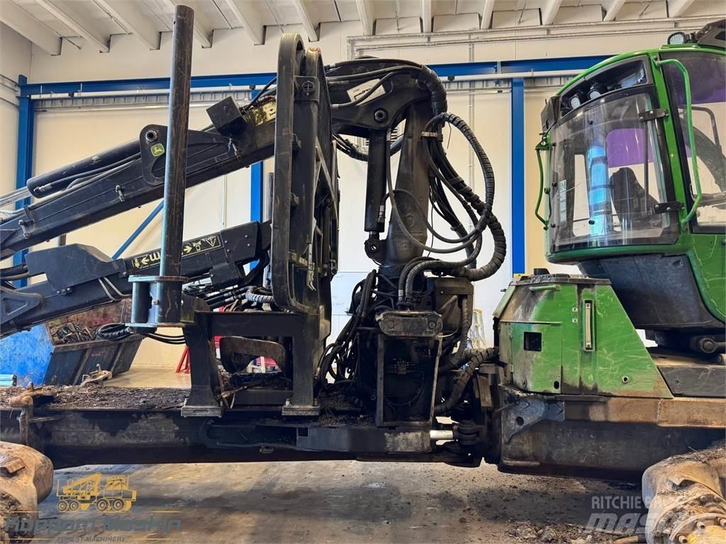 John Deere 1910E Forwarders