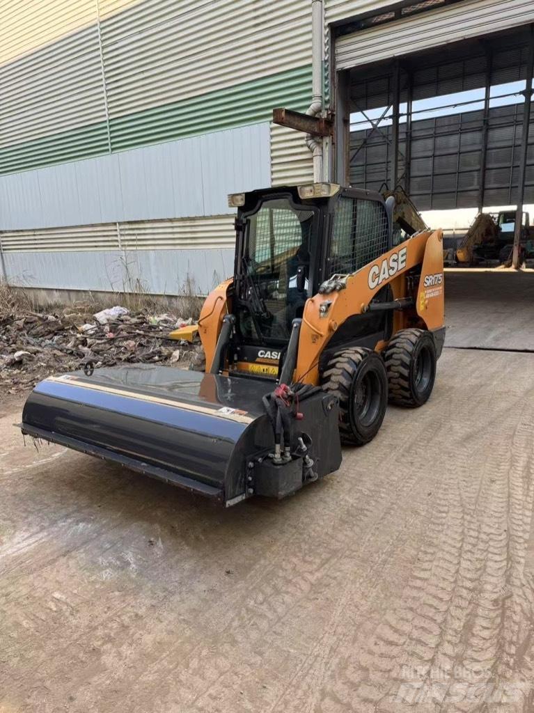 CASE SR 175 Skid steer loaders