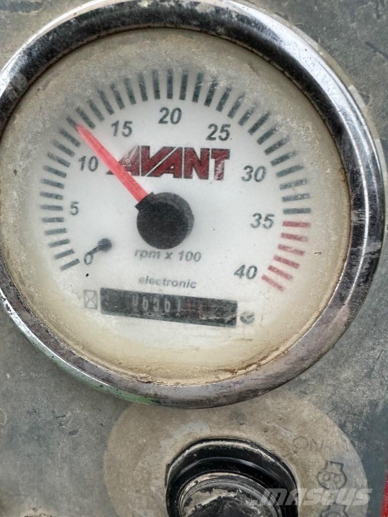 Avant 528 Multi-purpose loaders